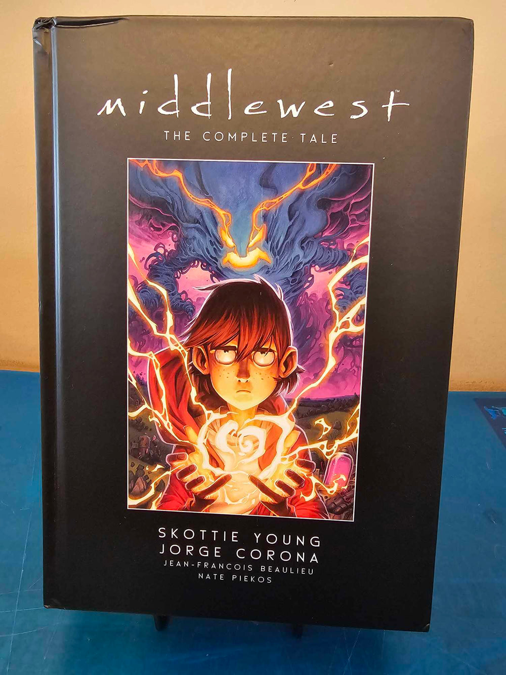 MIDDLEWEST The Complete Tale Omnibus! (Dent in top left corner)