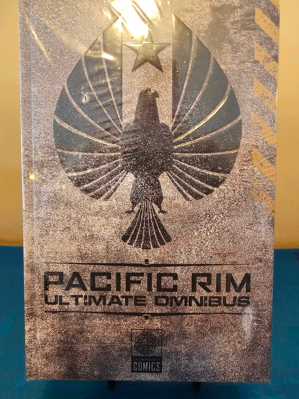 PACIFIC RIM Ultimate Omnibus!