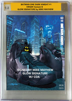 
              BATMAN: ONE DARK KNIGHT #1 Mike Mayhew SNEAKERHEAD Black Label Exclusive!
            