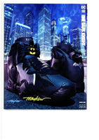 
              BATMAN: ONE DARK KNIGHT #1 Mike Mayhew SNEAKERHEAD Black Label Exclusive!
            